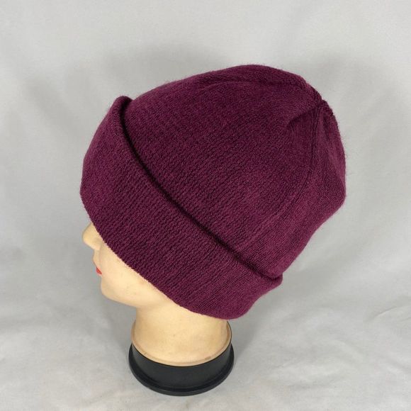 Knitted Chunky Beanie Hat NWOT - Picture 4 of 5